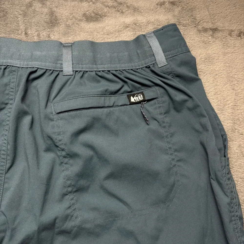 REI Co-op Shorts Mens 40 Blue Sahara Hiking Outdoors Stretch Lightweight Tech